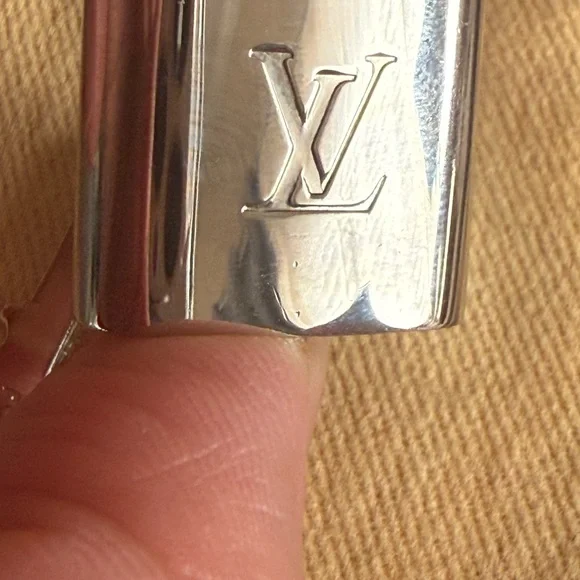 Louis Vuitton Silver Padlock - Picture 6 of 13